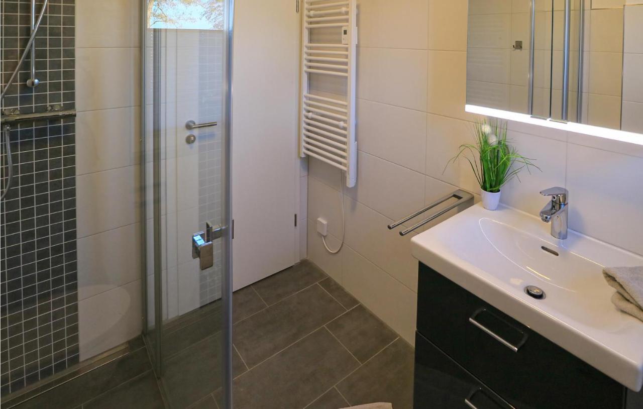 2 Bedroom Cozy Apartment In Rechlin Eksteriør bilde