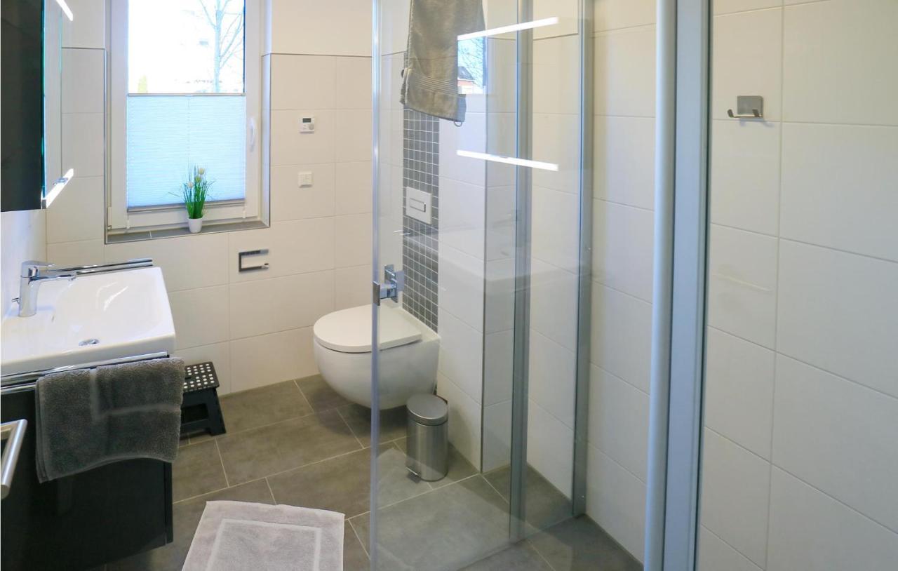 2 Bedroom Cozy Apartment In Rechlin Eksteriør bilde